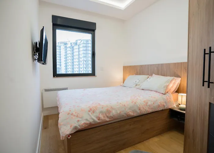 Balkan Square - S29 *