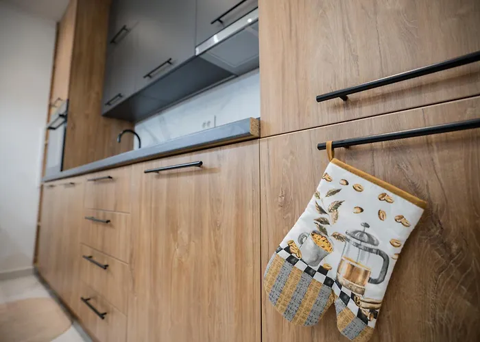 Balkan Square - S29 *